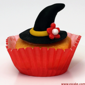 witch-hat-halloween-cake-bi